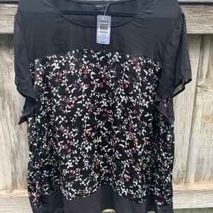 Torrid Sheer And Floral Top Size 4 BNWT!